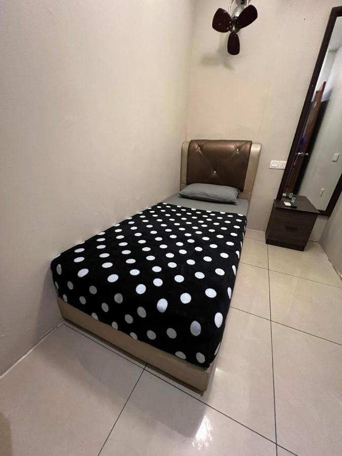 Hotel Ghazrin's Garuda 4*